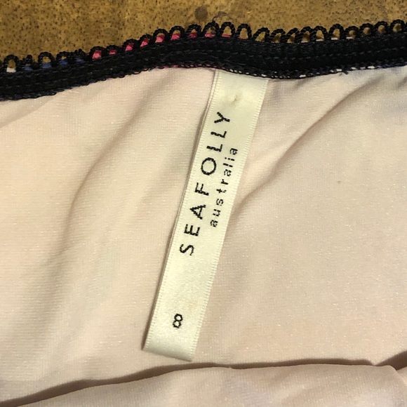 Seafolly retro floral swimsuit - Picture 5 of 5